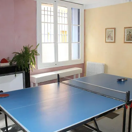 Les Loges De La *